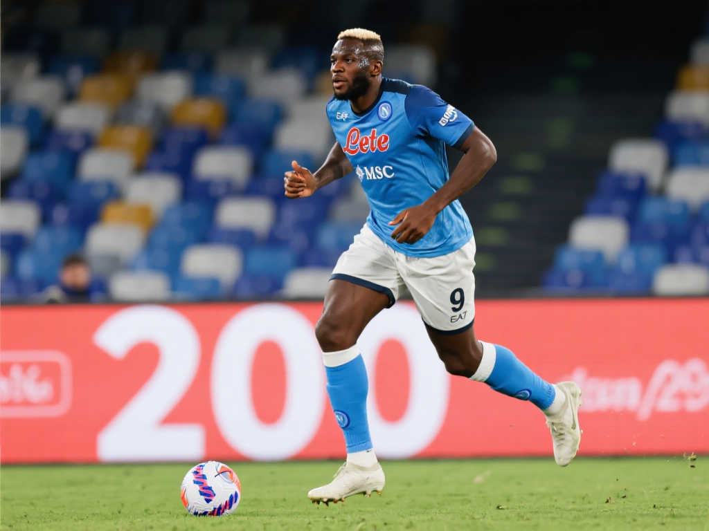 这位曾在本 这位曾在本